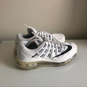 Nike Women's Air Max Flyknit Summit Running